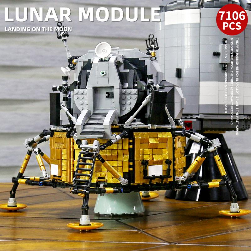 Mould King 21006 APOLLO 11 Spacecraft